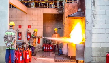 Treinamento de brigada de incêndio